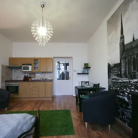 Apartman Mrakodrap Plzen Exterior photo