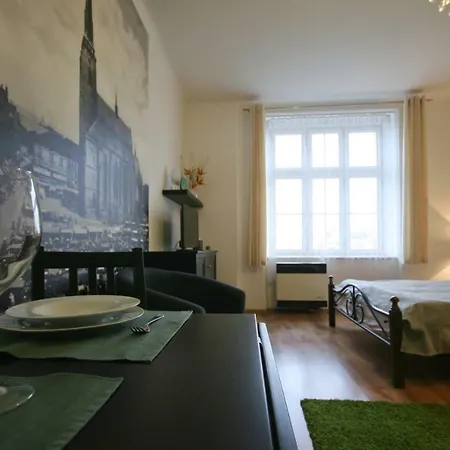 Apartman Mrakodrap Plzen Exterior photo